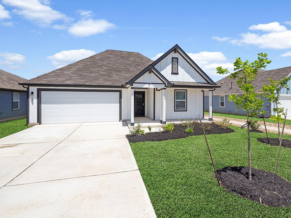 1st image of 217 Sweetwater Creek Ln