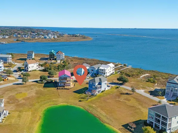 704 Cannonsgate Drive, Newport, NC 28570