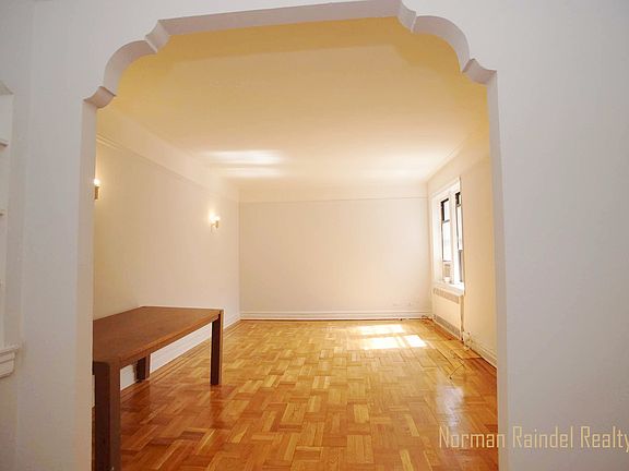 3rd image of 1776 E 13th St APT 4b