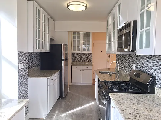 Rented by Zuz Realty | media 6