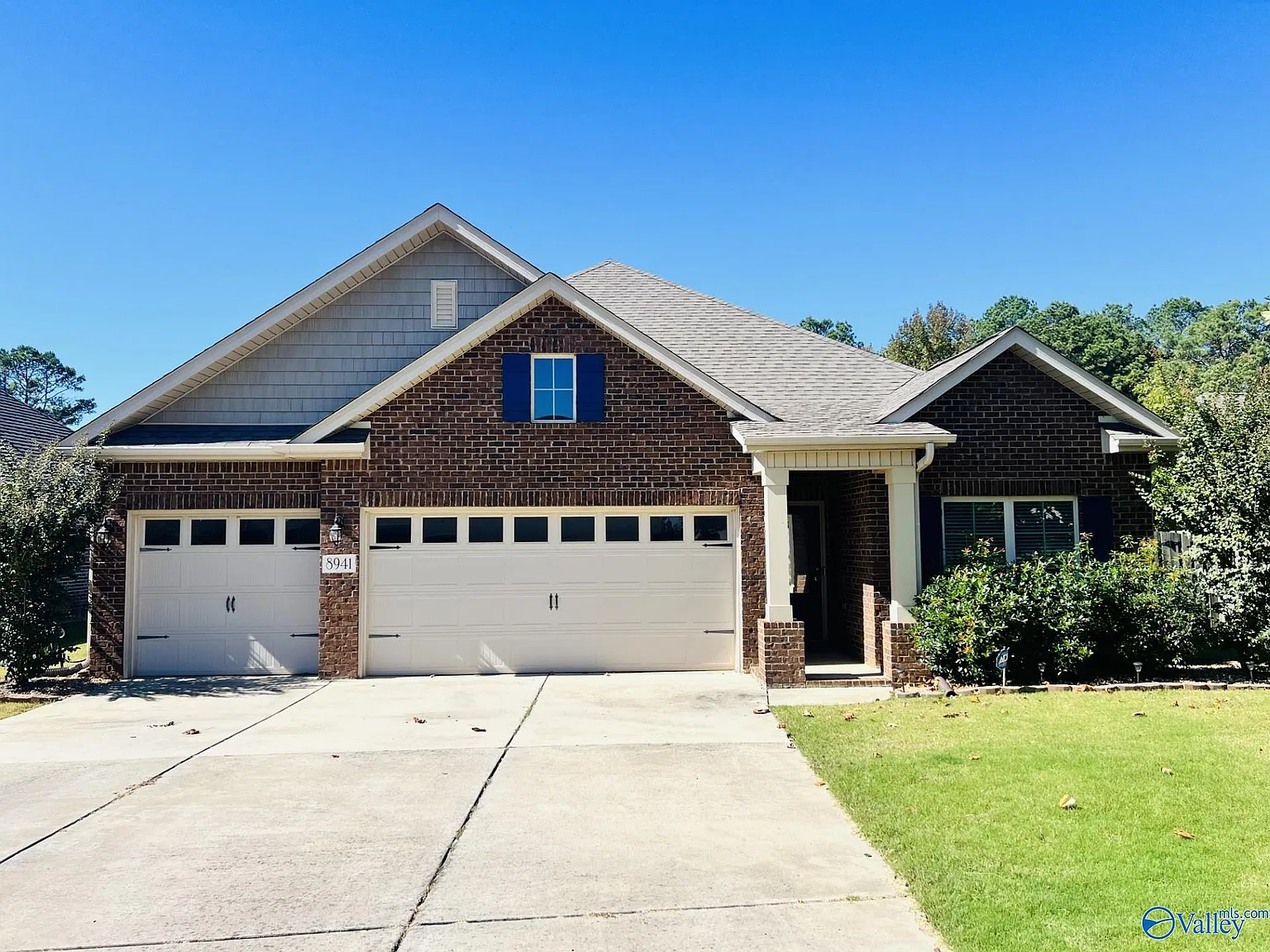 4 bed, 3.0 bath, 2167 sqft, $2,245 — Photo 1