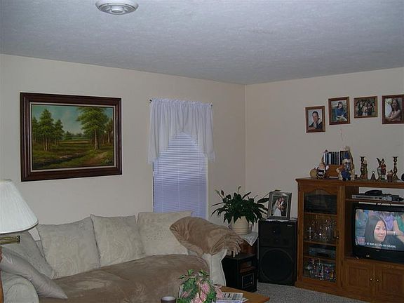 3rd image of 1800 Sibley St