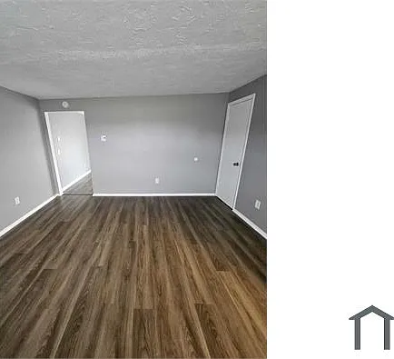 1800 E 42nd St — Photo 5