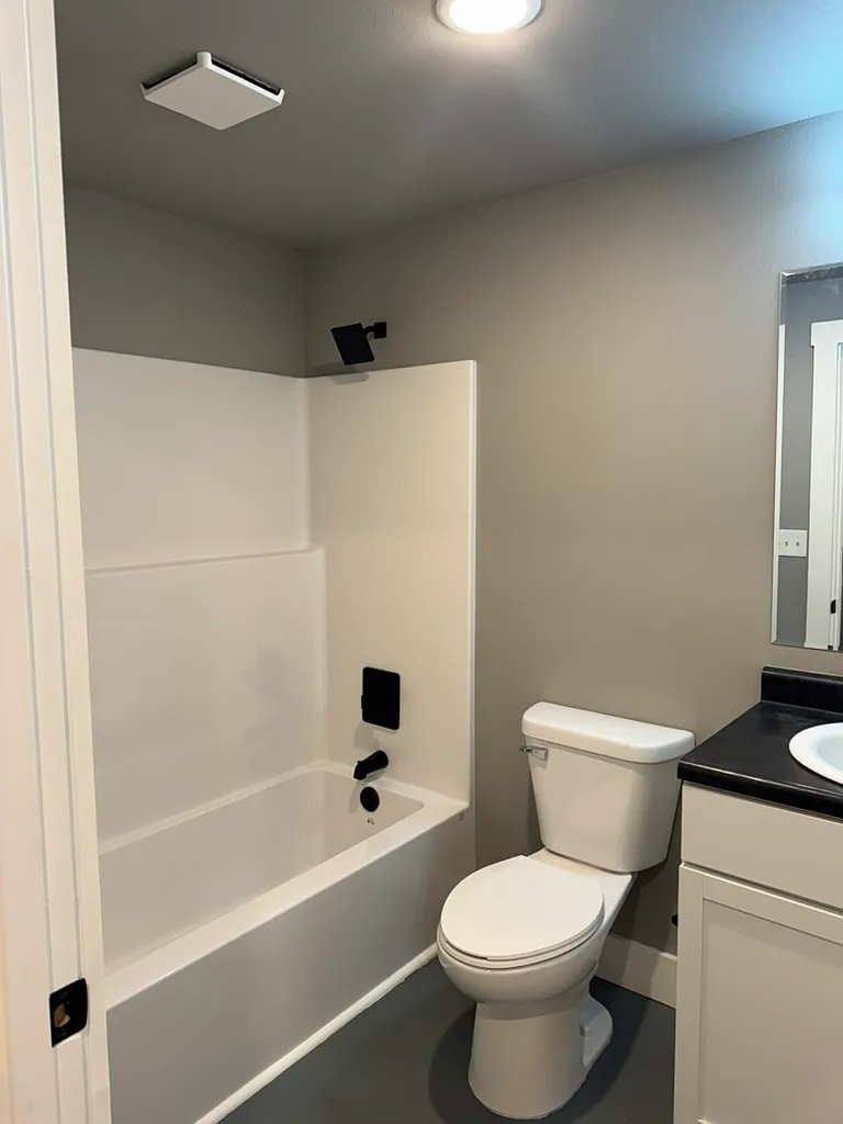 2 bed, 1.5 bath, 1140 sqft, $1,600 — Photo 3