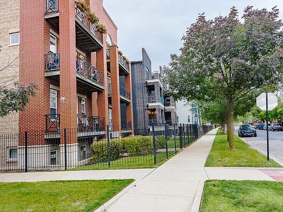 4th image of 4122 S Vincennes Ave APT 2N
