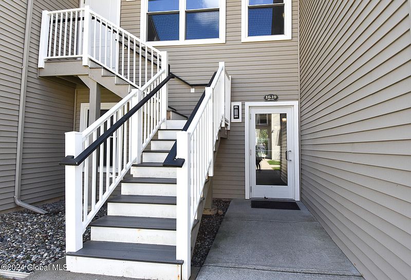 2nd image of 289 Jefferson Street APT 18