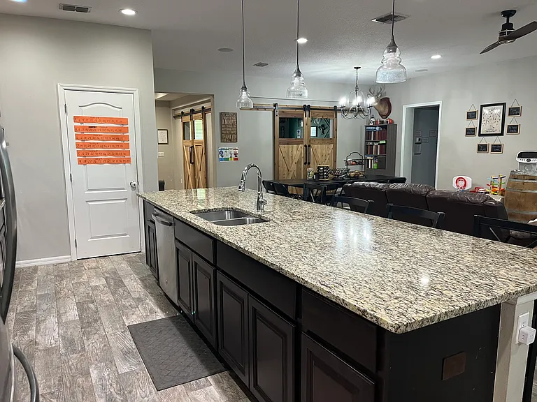 Plymouth Creek Cir — Photo 17