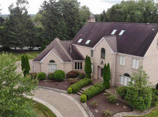 2644 Carriage House Dr, Allison Park, PA 15101