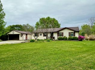 132 Woodlawn Vlg, Mitchell, IN 47446