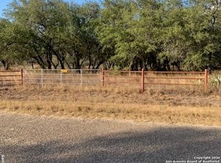 205 Samuel Dr, Lytle, TX 78052