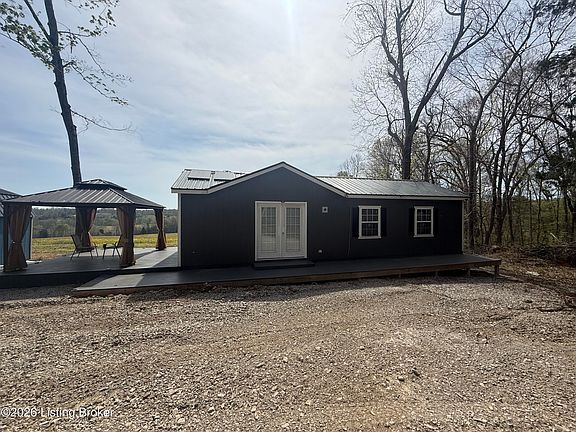 3rd image of 498 Shores Rd