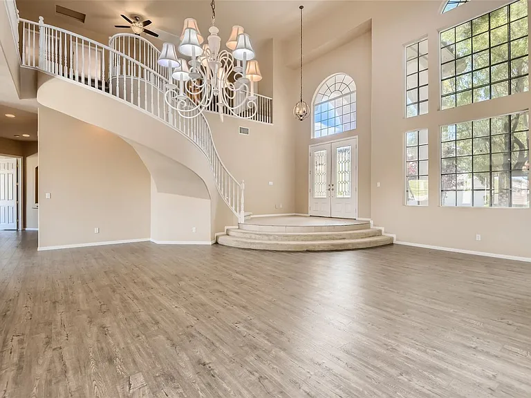 5258 Villa Dante Ave — Photo 1
