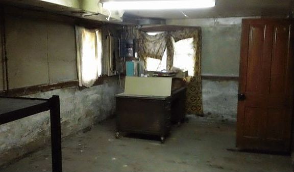 4th image of 2624 S 58th Ave