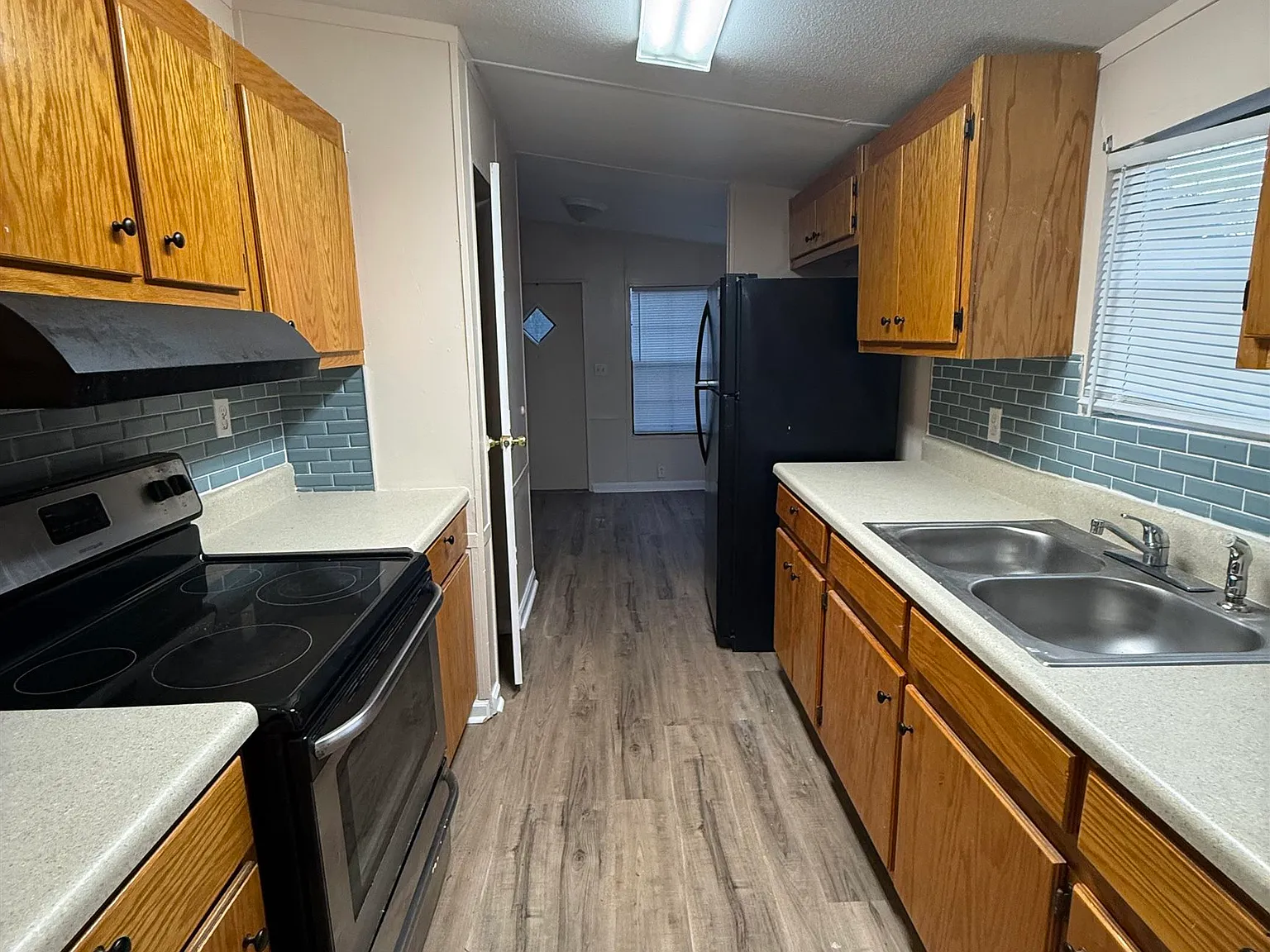 3 bed, 1176 sqft, $1,650 — Photo 4