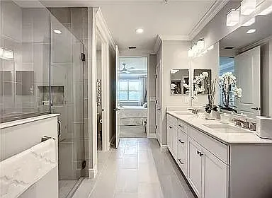 2555 Seychelles Dr #401 — Photo 13
