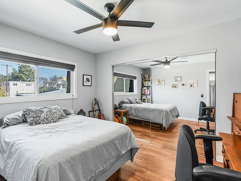 2913 A St #10 — Photo 19