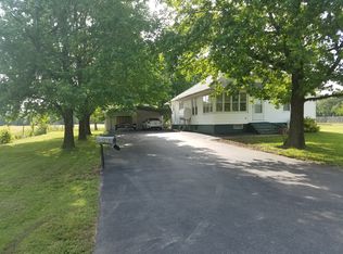 507 N Jenette Ave, Buckner, IL 62819