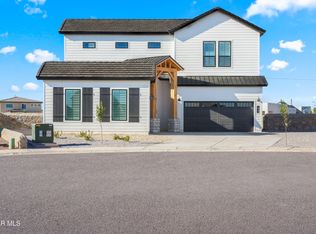 864 Chillington Rd, El Paso, TX 79928