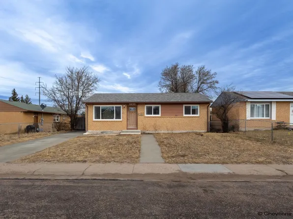 1109 S Arp Ave, Cheyenne, WY 82007