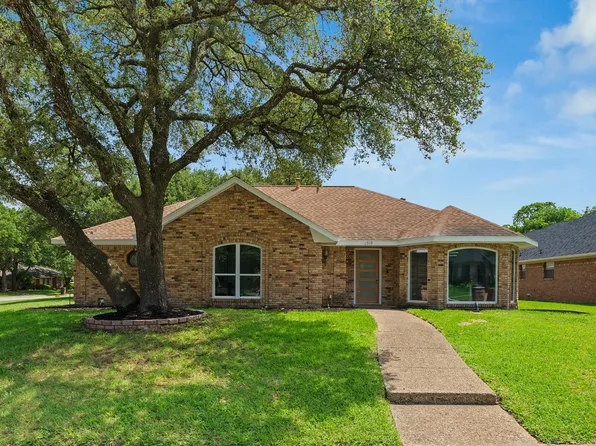 3718 Thornhill Way, Rowlett, TX 75088