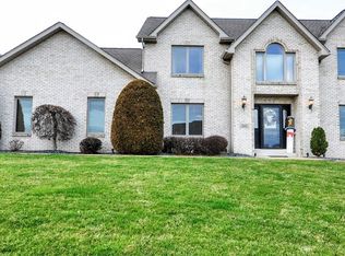 2212 Greenville Cir, North Huntingdon, PA