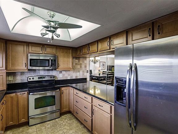 4th image of 4371 Bay Beach Ln APT 312