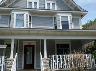 3217 Hennepin Ave #B, Minneapolis, MN 55408