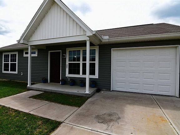 2nd image of 457 Lost Creek Dr
