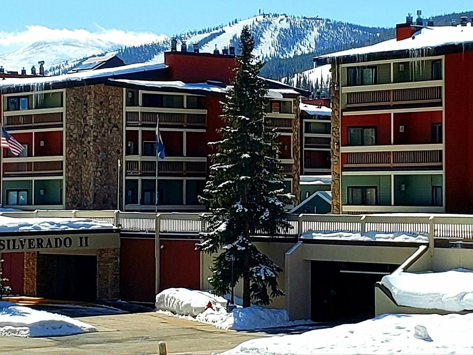 1st image of 490 KINGS CROSSING #423