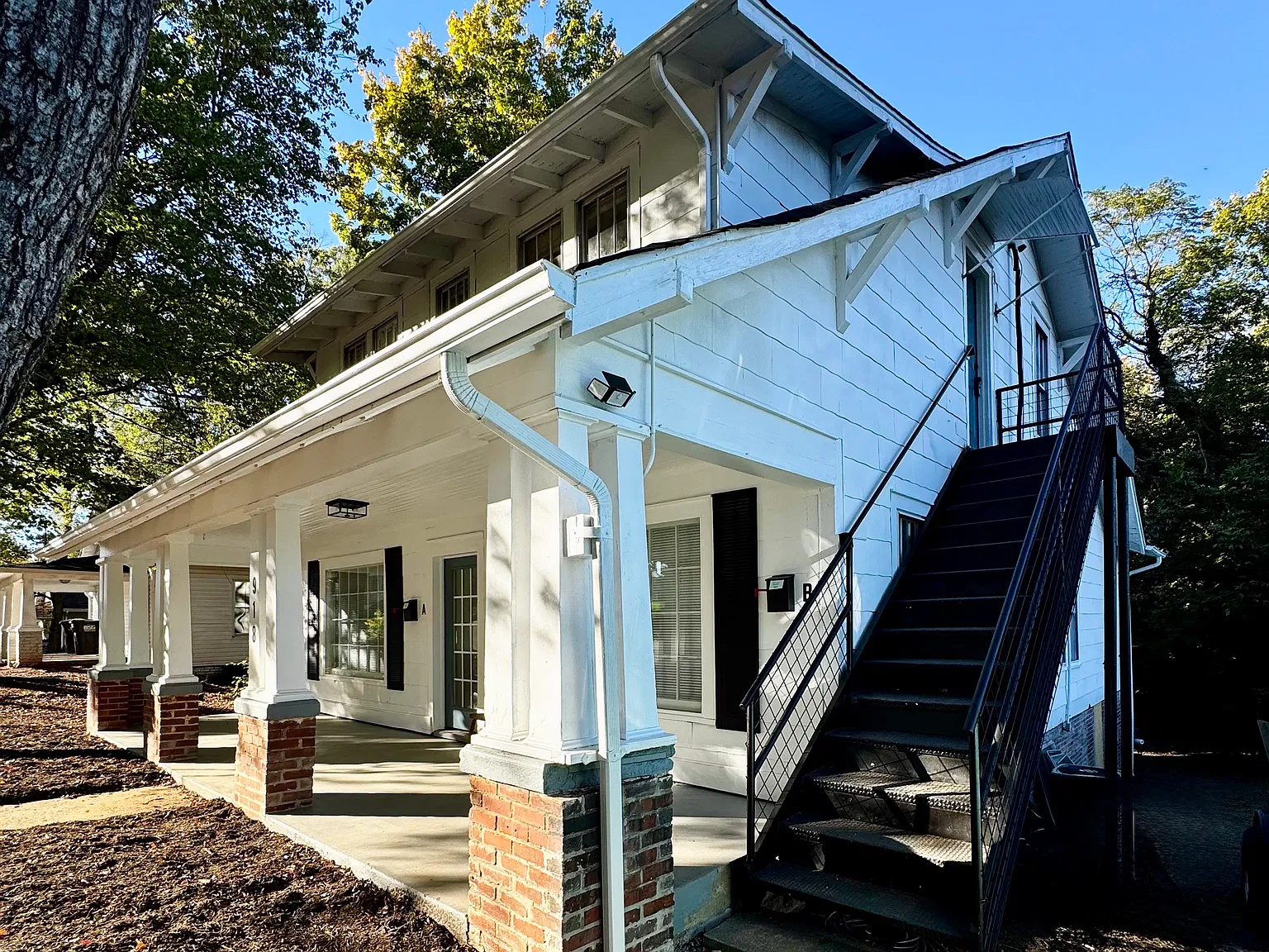 3 bed, 1400 sqft, $1,500 — Photo 2