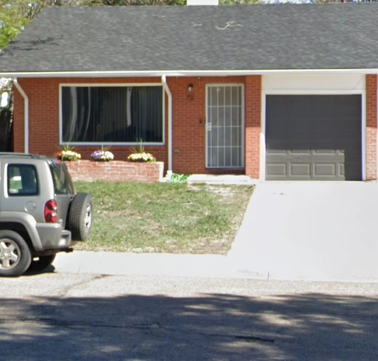 2 bed, 985 sqft, $1,550 — Photo 1