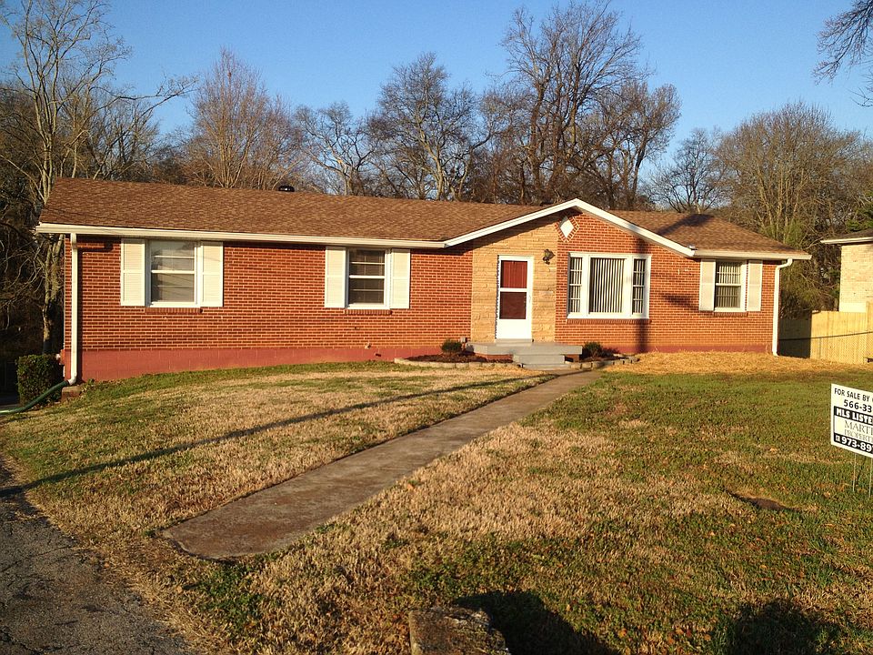 Welcome to 113 La Plaza Dr.