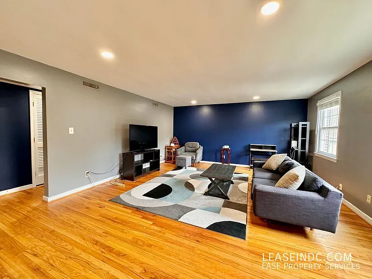 8203 Grubb Rd #G-202 — Photo 4