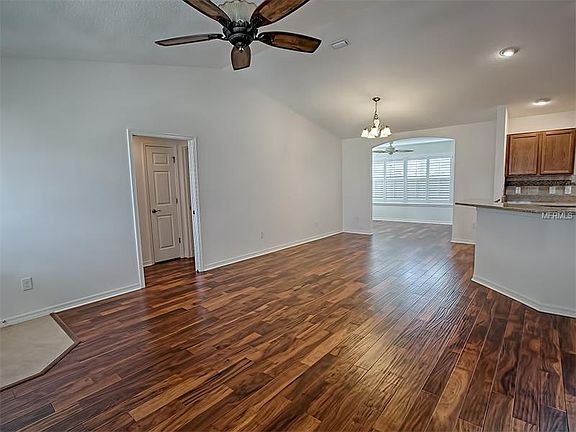 3rd image of 3665 Fir St