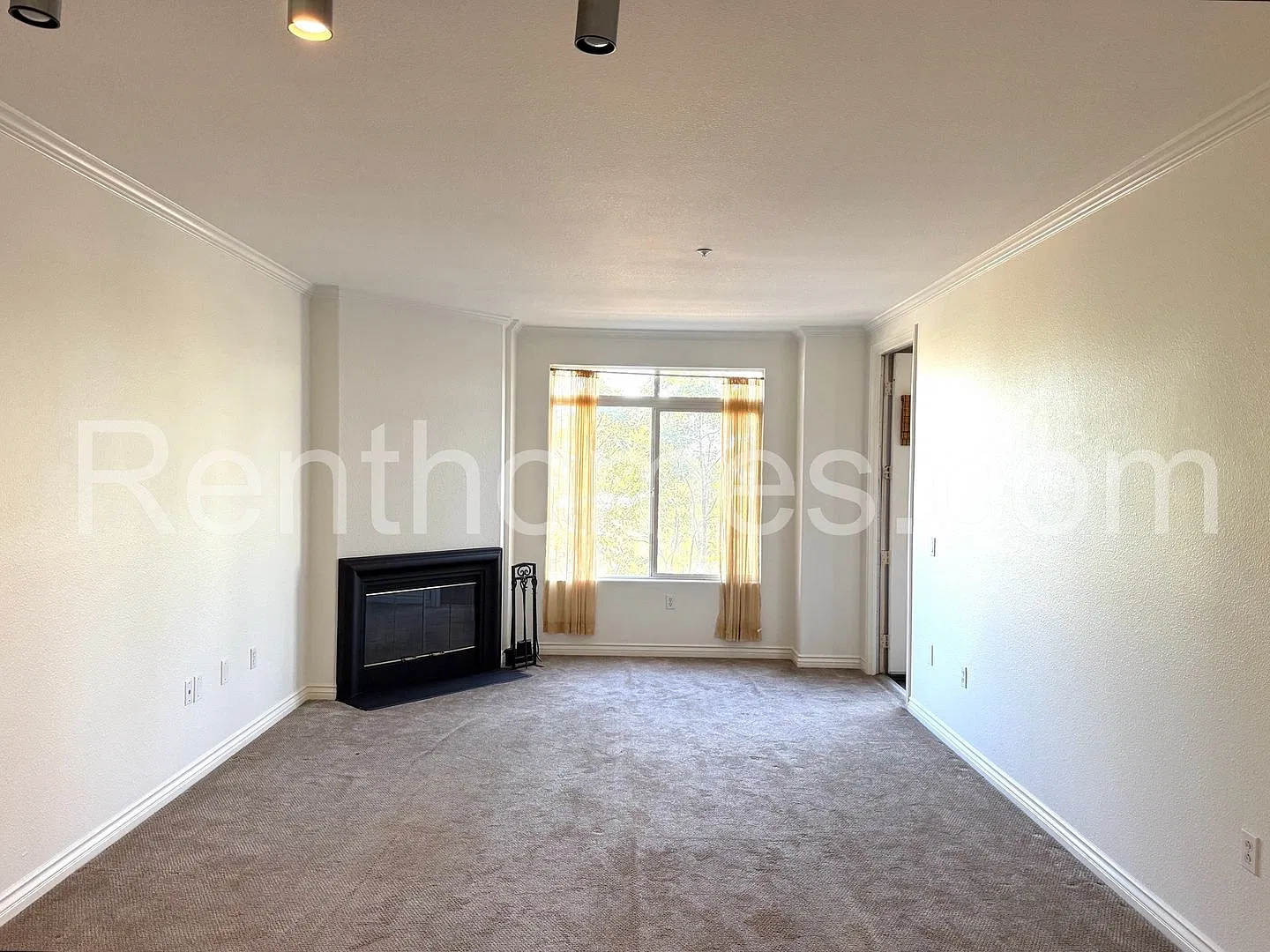 La Jolla, 9293 Regents Rd #C303, Gated Regents at La Jolla, Resort Like Facilities, Near UCSD, 2 ... — Photo 3