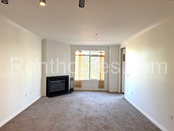 3rd image of 9293 Regents Rd #C303
