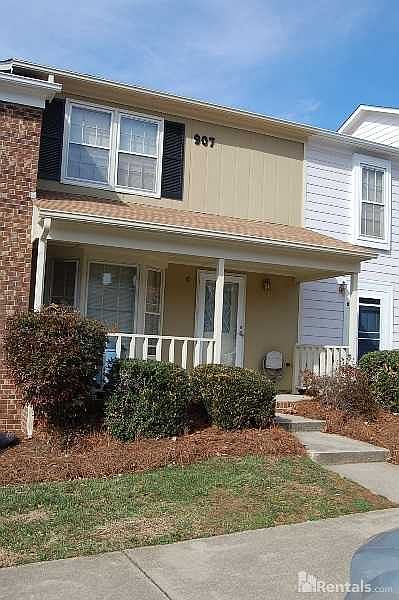 1st image of 907 C Shelby Dr