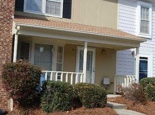 907 C Shelby Dr, Greensboro, NC 27409