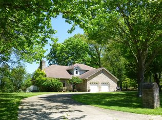 3827 Lake Valley Rd, Kingsport, TN 37664