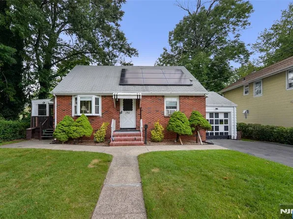 151 Hickory Ave, Bergenfield, NJ 07621