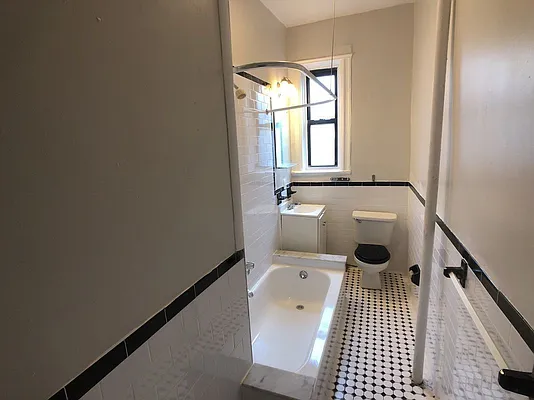 Rented by Realty Nerd | media 16