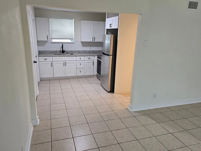 Beautiful 2/1 Apartment in Arlington — Photo 6