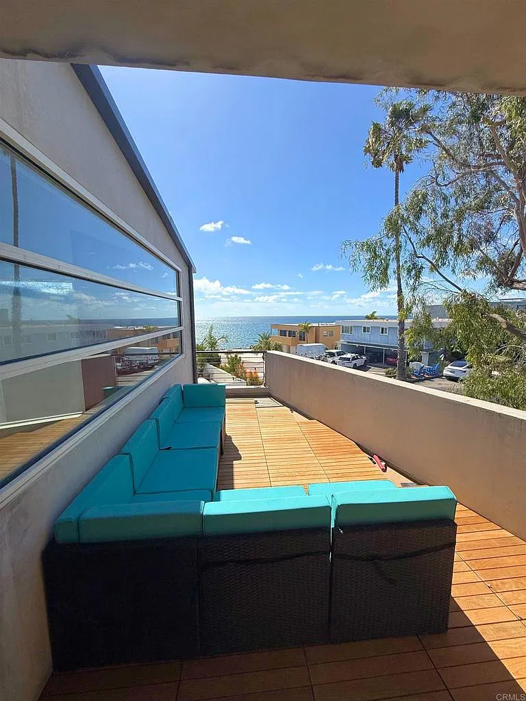 4 bed, 3.5 bath, 2825 sqft, $26,000 — Photo 3