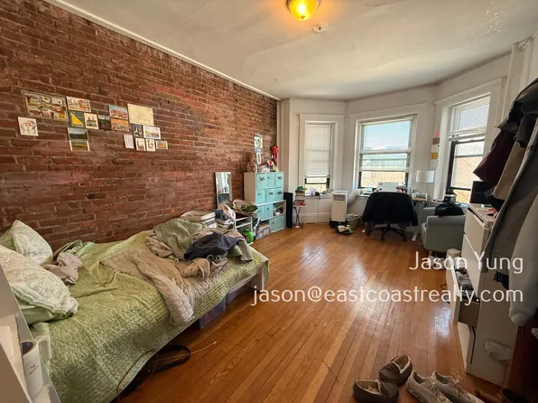 238 Hemenway St, Boston, MA