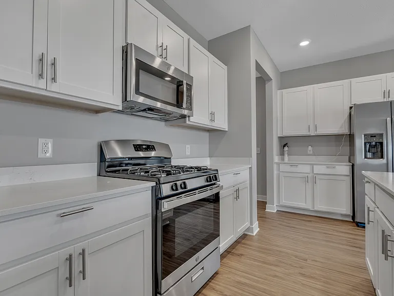 76 Fernleaf Dr — Photo 7
