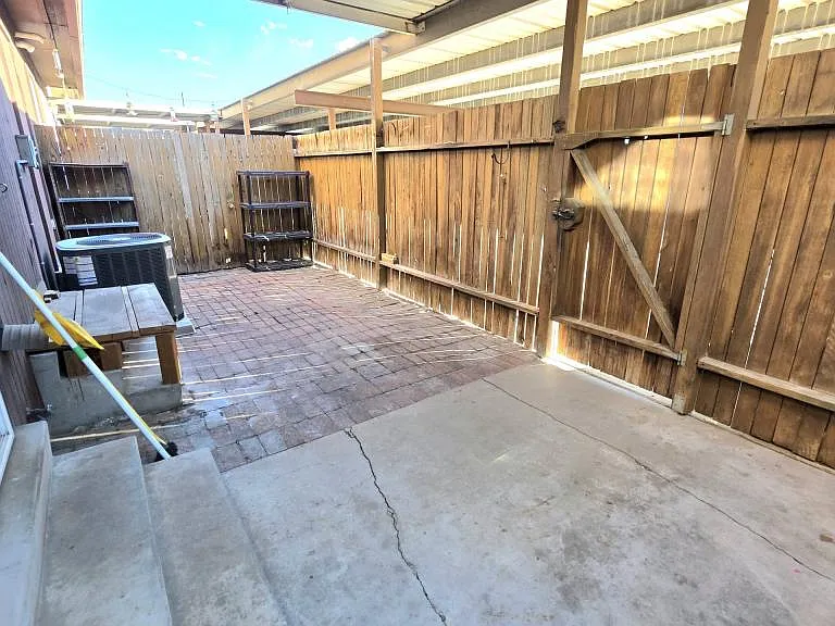 3922 Lamplighter Way — Photo 15