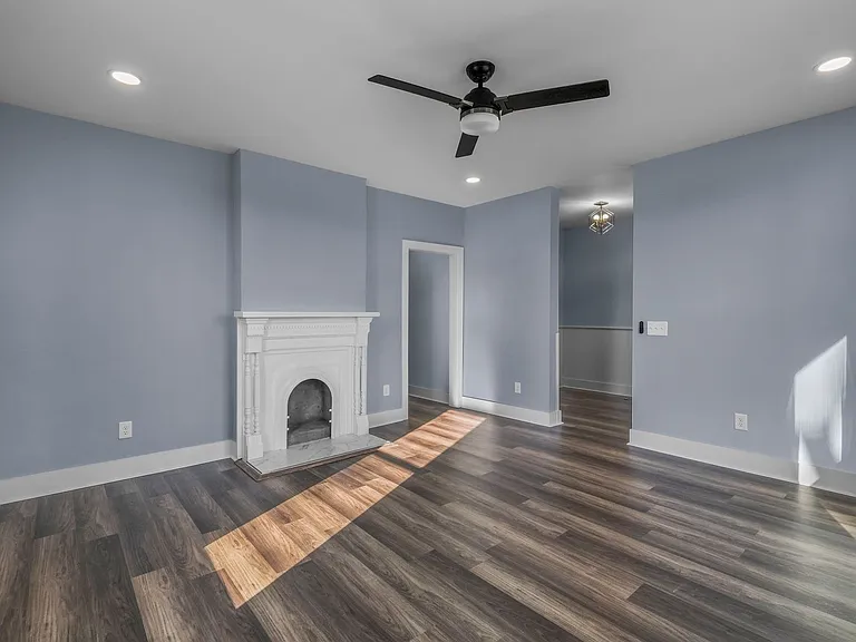 1612 Knowles St — Photo 12