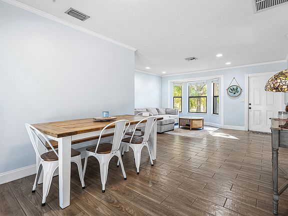 5th image of 17929 88th Road N