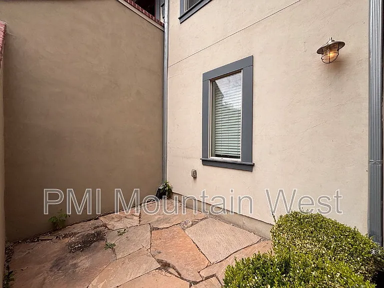 420 N Main St #29 — Photo 31