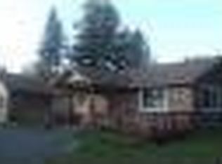 1001 Pioneer Ln, Brookings, OR 97415
